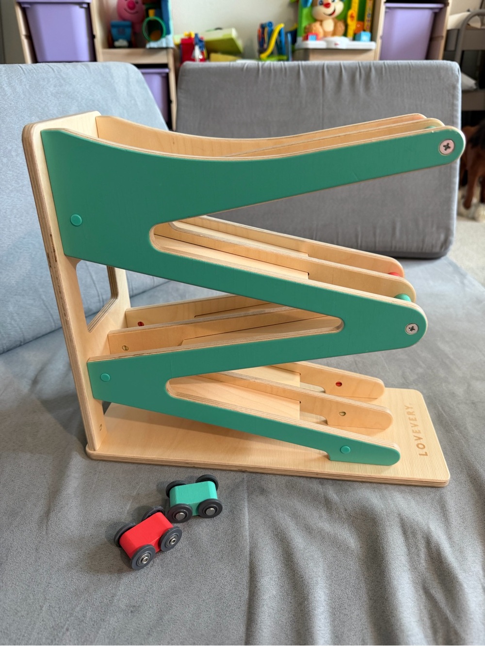 Lovekey Wooden Ramp Racer Toy with Teal Ramp and Red & Teal Cars